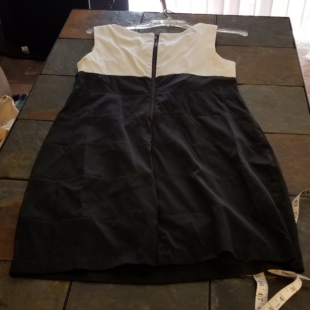Stunning Black & White Dress with jeweled neckline - Picture 8 of 8